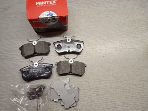 Pi&egrave;ces et &eacute;quipements Voiture Pi&egrave;ces et &eacute;quipements Voiture  occasion Laudun-l'Ardoise 30290