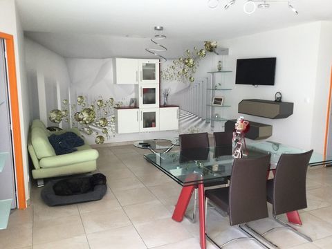   Maison de plein pied Maison - 4 pi�ce(s) - 127 m�