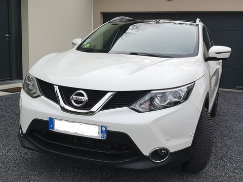 Nissan Qashqai 1.6 dCi 130 Xtronic Tekna 2015 occasion Marcy-l'&Eacute;toile 69280