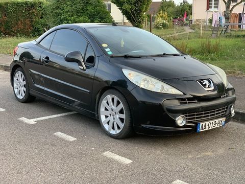 Peugeot 207 CC 1.6 HDi 110ch FAP BLUE LION Roland Garros 2009 occasion Bourgtheroulde-Infreville 27520