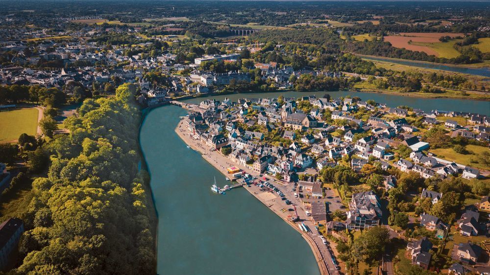   Auray (56400)