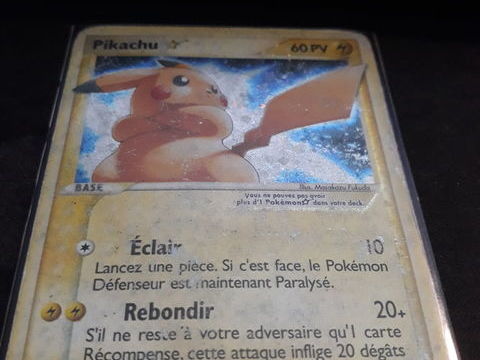 pikachu holon phantom gold stars état moyen 50 Berchères-Saint-Germain (28)