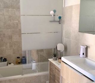  Appartement � vendre 4 pi�ces 77 m�