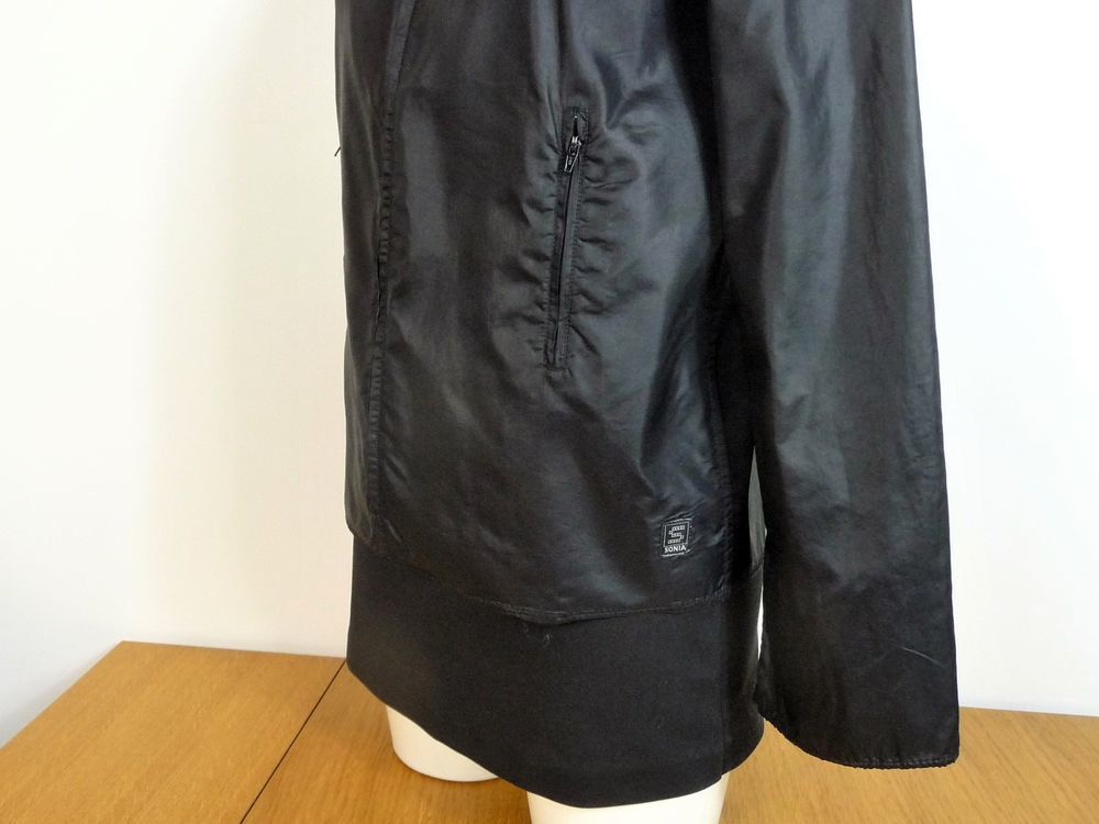 Veste L&eacute;g&egrave;re Courte Noir avec Capuche- Sonia Rykiel Vêtements