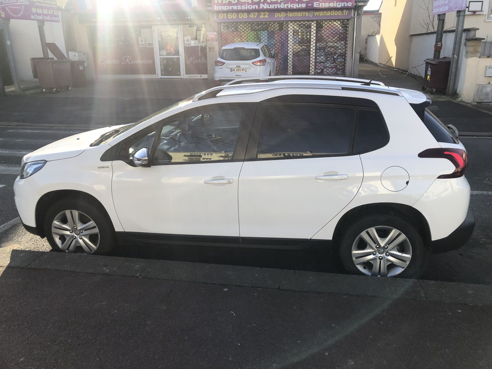 2008 PureTech 82ch BVM5 Style 2019 occasion 77500 Chelles