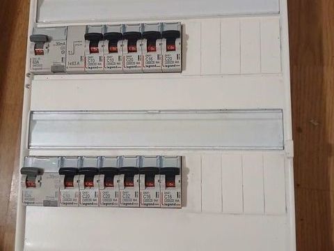 Tableau électrique de ranger legrand 150 Sevran (93)