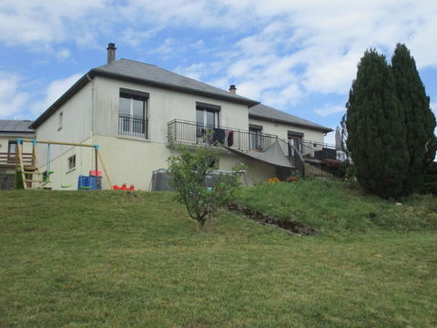   CH�TEAU-CHINON, VILLA 5 PIECES, SOUS SOL TOTAL, JARDIN ET BELLE VUE Maison - 5 pi�ce(s) - 114 m�