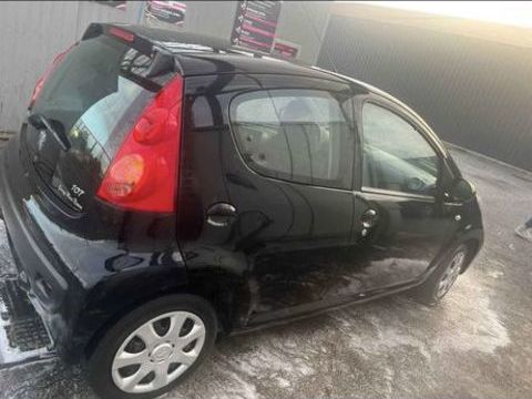 Peugeot 107 1.0e 12V 68ch BLUE LION 2-Tronic Black & Silver 2008 occasion Solre-le-Ch&acirc;teau 59740