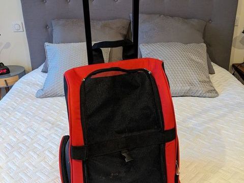 Sac de transport à roulettes, qui fait aussi sac à dos 35 06250 Mougins