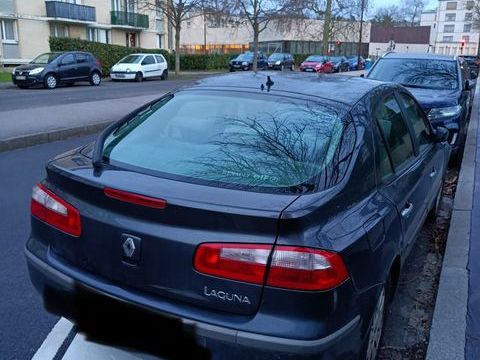 Renault Laguna II Laguna 1.6i 16V Authentique 2002 occasion Versailles 78000