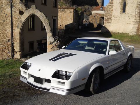 Chevrolet Camaro Coup&eacute; 5.7i V8 A 1983 occasion Saint-Ilpize 43380