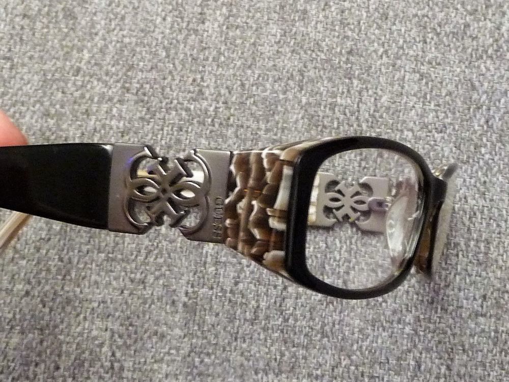 Monture/ Lunette de Vue Rectangle en Plastique Noir- Guess Bijoux et montres
