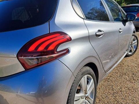Peugeot 208 BlueHDi 100ch S&S BVM5 Signature 2019 occasion Rouen 76000