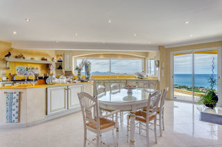  Villa � vendre 3 pi�ces 330 m�