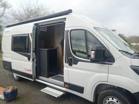 SUNLIGHT Camping car 2025 occasion Morla&agrave;s 64160