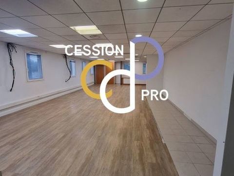 ESPACE DE BUREAUX DE 90 M&sup2; A LOUER EN ZONE D'ACTIVITE &Agrave; NIMES 2125 30900 Nimes