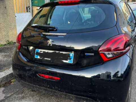 Peugeot 208 1.2 PureTech 110ch S&S BVM5 F&eacute;line 2016 occasion Saint-Etienne 42100