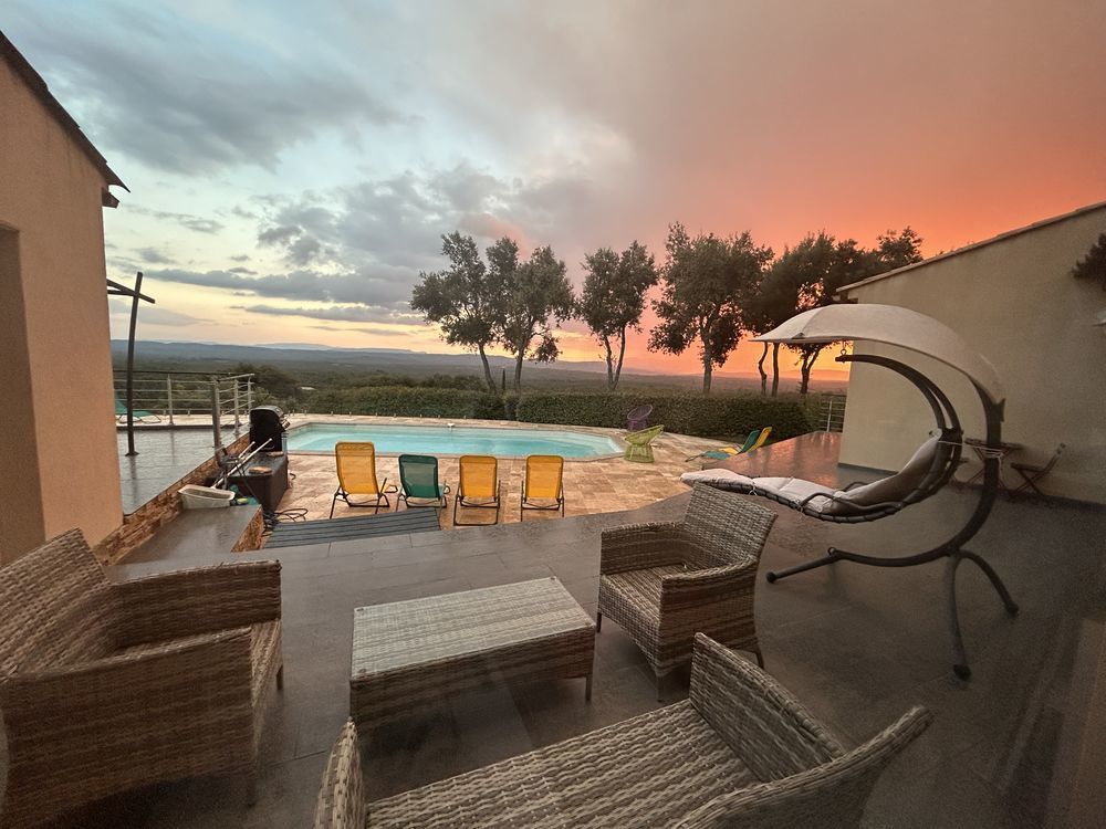 � vendre  Villa Saint-Julien (83560)