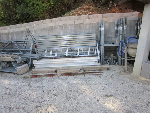 échafaudage complet 200 m2 7500 30140 Saint-jean-du-pin