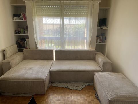 Canap beige convertible 950 Paris 10 (75)