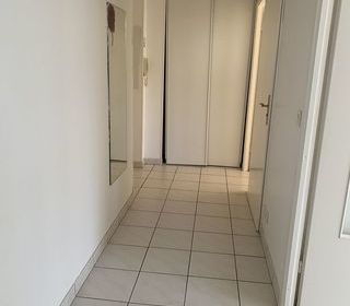  Appartement � louer 4 pi�ces 79 m�