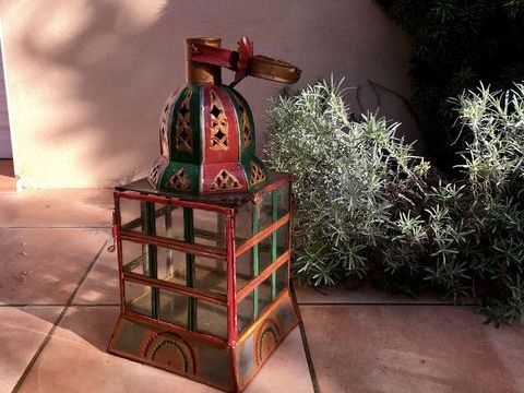 Lanterne en fer forg� , hauteur 50 cm 14 L'Isle-Jourdain (32)