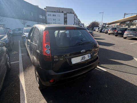 Ford Fiesta Ambiante 2004 occasion Arpajon 91290