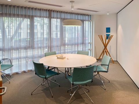 Un bureau de coworking ouvert enti&egrave;rement &eacute;quip&eacute; pour vous et votre &eacute;quipe &agrave; Boulogne-Billancourt, Spaces Reine 4436 92100 Boulogne-billancourt