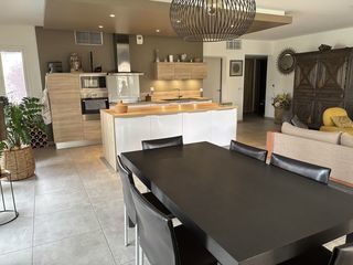  Appartement à vendre 4 pièces 140 m²