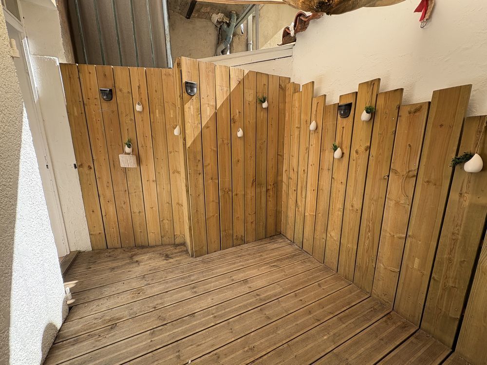 Vente Appartement     T2 avec cour privative Accès indépendant 13006 Marseille Marseille 6