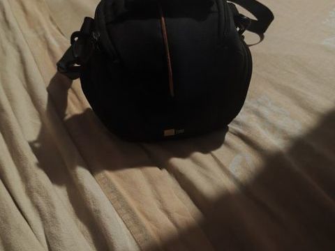 A vendre 40€ appareil photo numérique 40 Accolay (89)