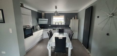   Maison r�nov�e Maison - 7 pi�ce(s) - 92 m�