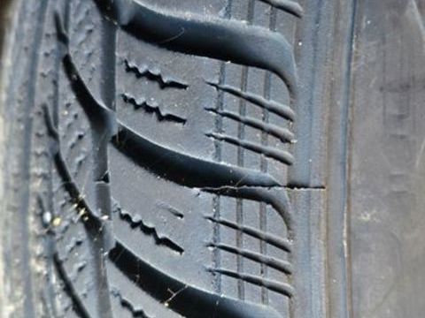 Pi&egrave;ces et &eacute;quipements Voiture Pi&egrave;ces et &eacute;quipements Voiture  occasion Charavines 38850