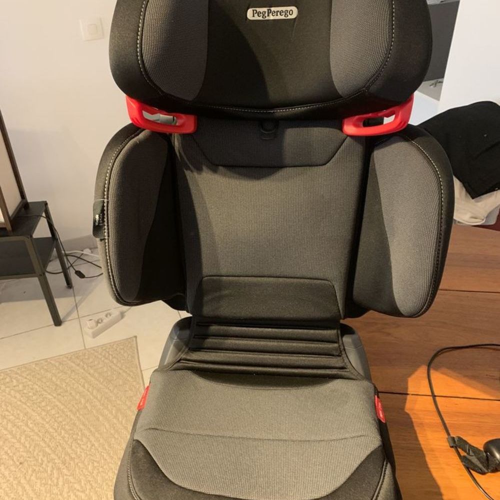 Si&egrave;ge auto Peg Perego type rehausseur avec dossier NEUF Mobilier enfants