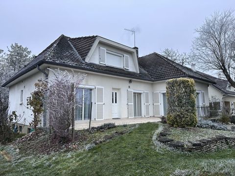   Maison familiale 190 m2  Maison - 7 pi�ce(s) - 190 m�