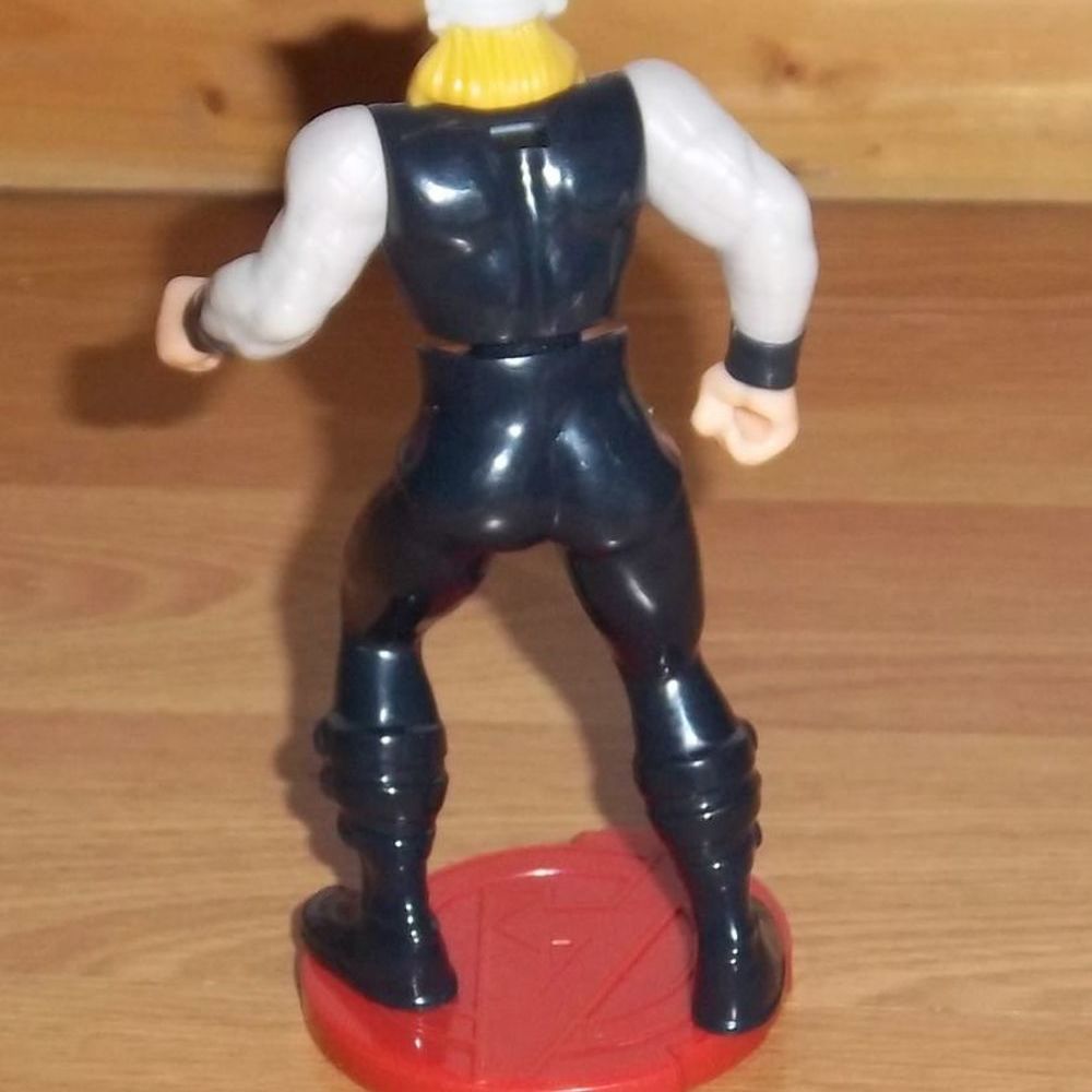 FIGURINE THOR ADVENGERS MARVEL Hauteur 13 cm Jeux / jouets