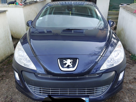 Peugeot 308 1.6 HDi 90ch FAP BLUE LION Confort 2009 occasion Aum&eacute;nancourt 51110