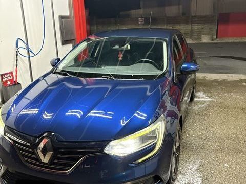 Renault Megane IV M&eacute;gane IV Berline TCe 130 Energy Intens 2016 occasion Nantes 44000