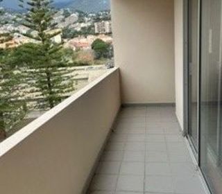  Appartement � louer 5 pi�ces 115 m�