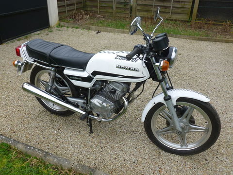 Moto HONDA 1977 occasion Le Vaudou&eacute; 77123