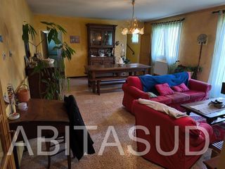  Maison � vendre 5 pi�ces 327 m�