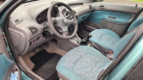 Peugeot 206 1.9 D XR Pr&eacute;sence 0 occasion Arques-la-Bataille 