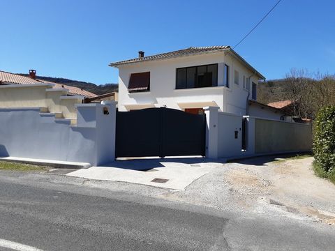   Maison de 136m� env. sur une parcelle de 532m� Maison - 7 pi�ce(s) - 136 m�