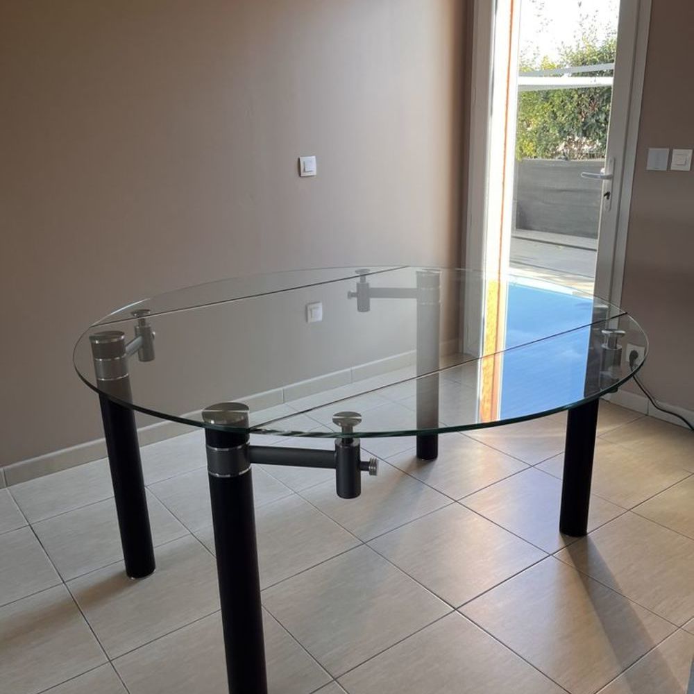 Table en verre Ronde ou rectangulaire selon besoin TBE Meubles