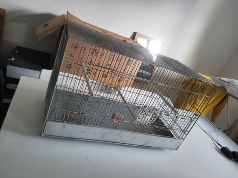 Cage Cova 55 avec tiroir galvanisé et mangeoires extérieures 35 45380 Chaingy