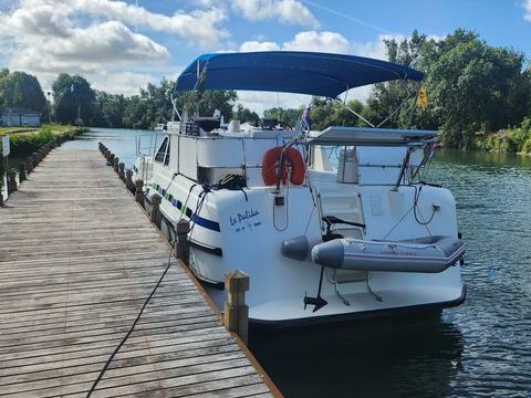 Bateaux &agrave; moteur Bateau fluvial 1993 occasion Salignac-sur-Charente 17800