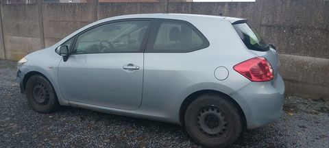 Toyota Auris 90 D-4D Lin&eacute;a Luna MultiMode 2008 occasion Lieu-Saint-Amand 59111