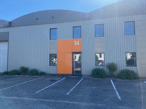  DARDILLY : LOCAL EXCELLENT &Eacute;TAT 440 M2 DONT 180 M2 BUREAUX A SAISIR 4083 69570 Dardilly