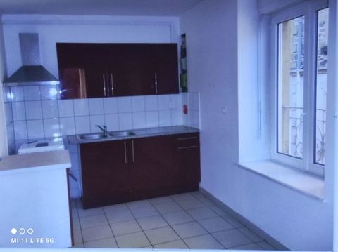   Bel appartement , 2� �tage, 3 pi�ces, calme, propre Appartement - 3 pi�ce(s) - 70 m�