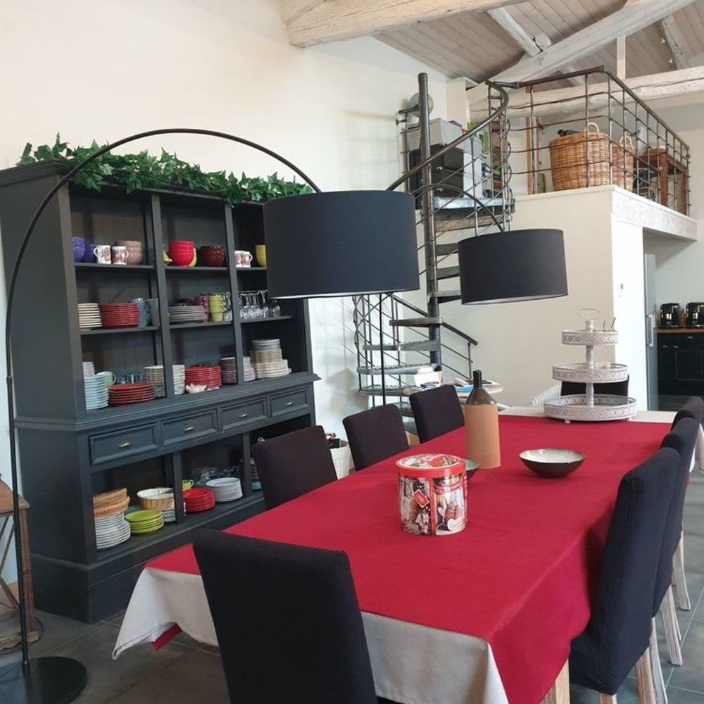 � vendre  Propri�t�/ch�teau La Rochelle (17000)